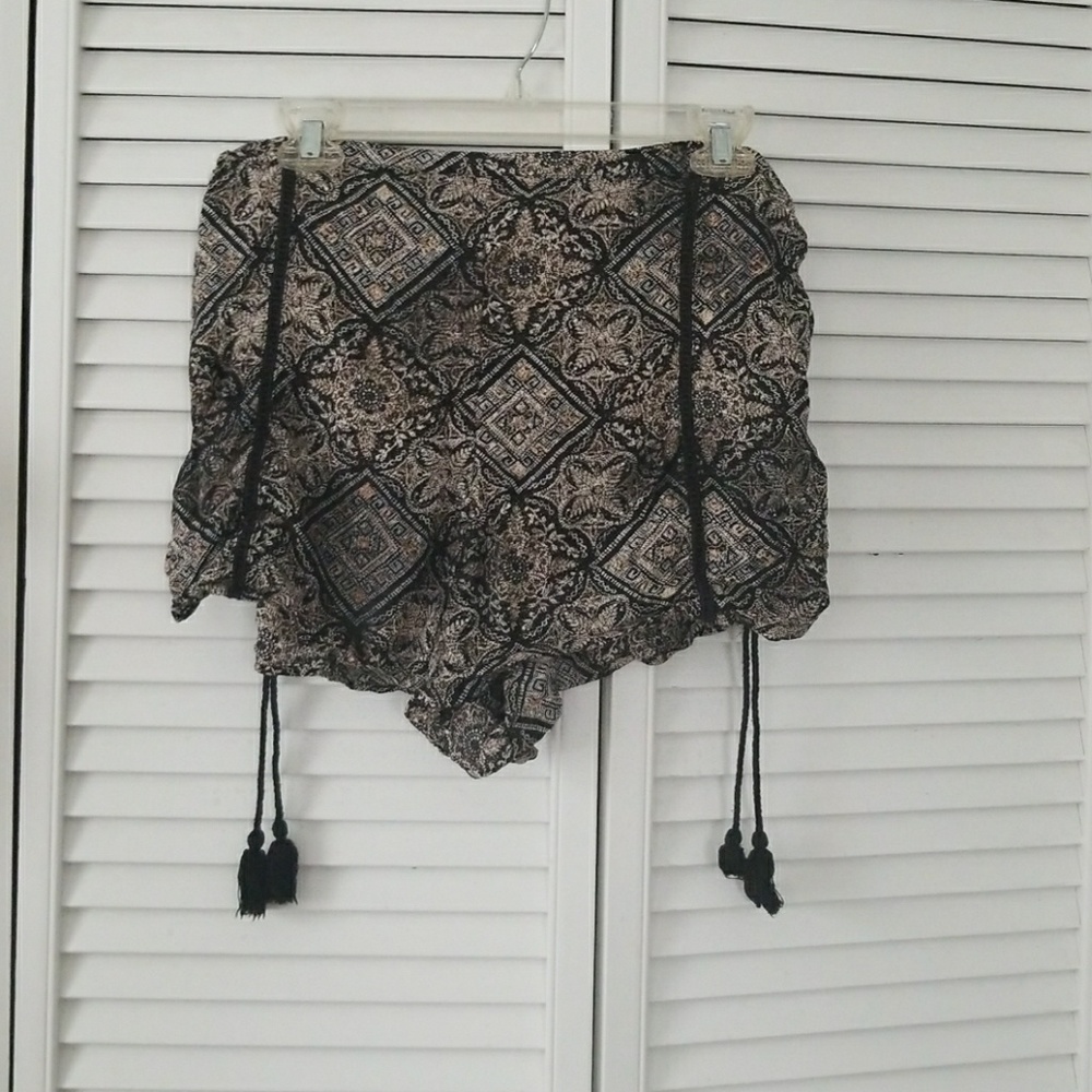 RipCurl High-Waisted Shorts